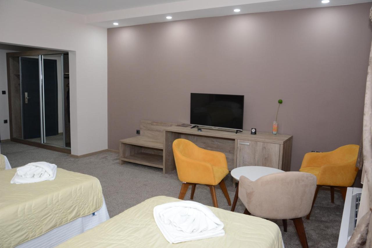 Hotel Intergaj 비옐리나 외부 사진