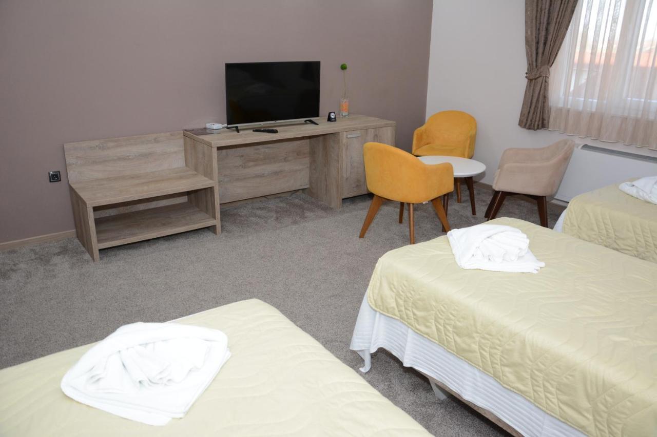 Hotel Intergaj 비옐리나 외부 사진
