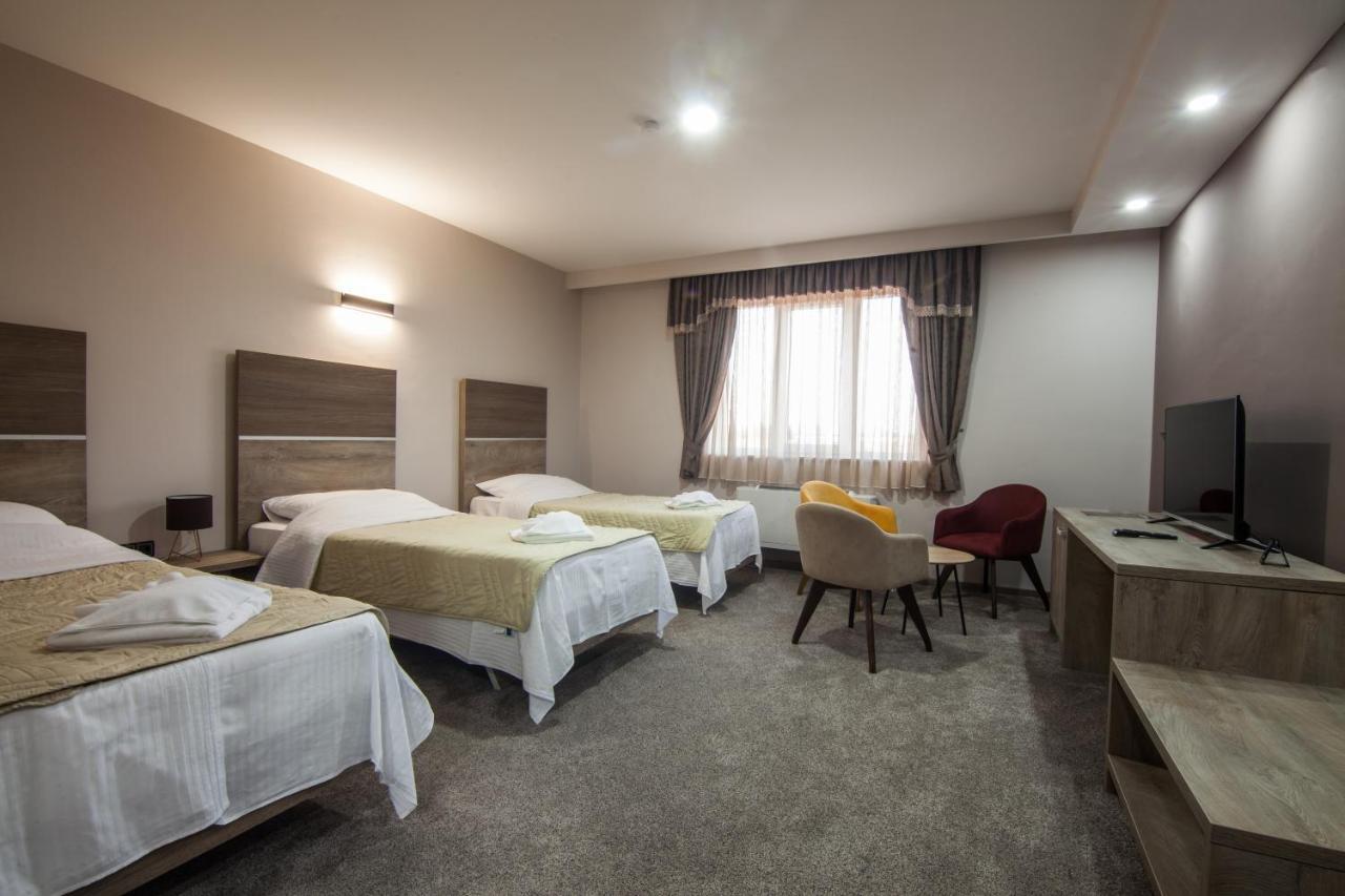 Hotel Intergaj 비옐리나 외부 사진